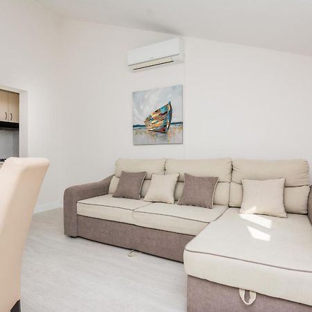 Apartments Medanic - Private Pool Privlaka  Luaran gambar