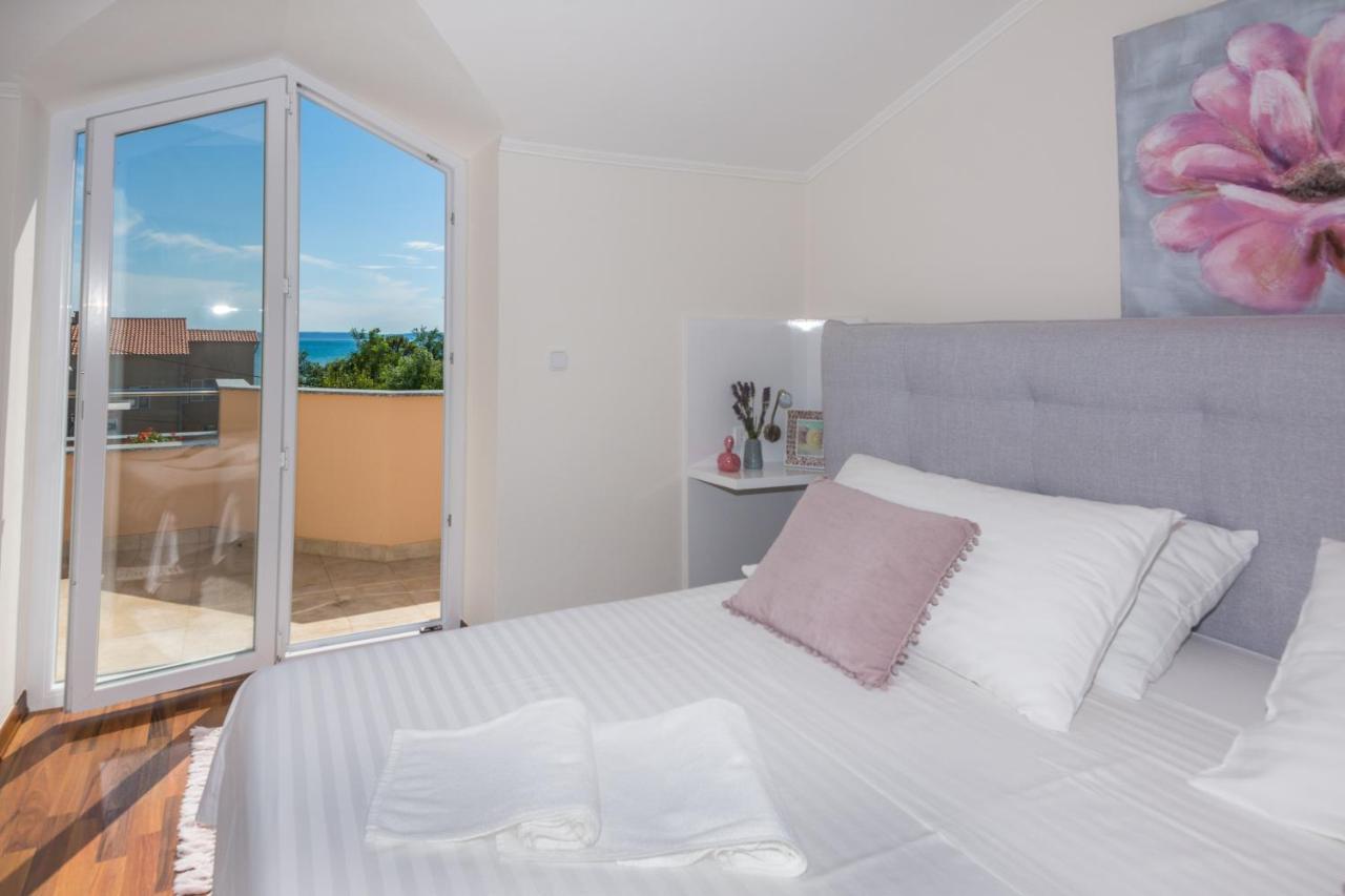 Apartments Medanic - Private Pool Privlaka  Luaran gambar