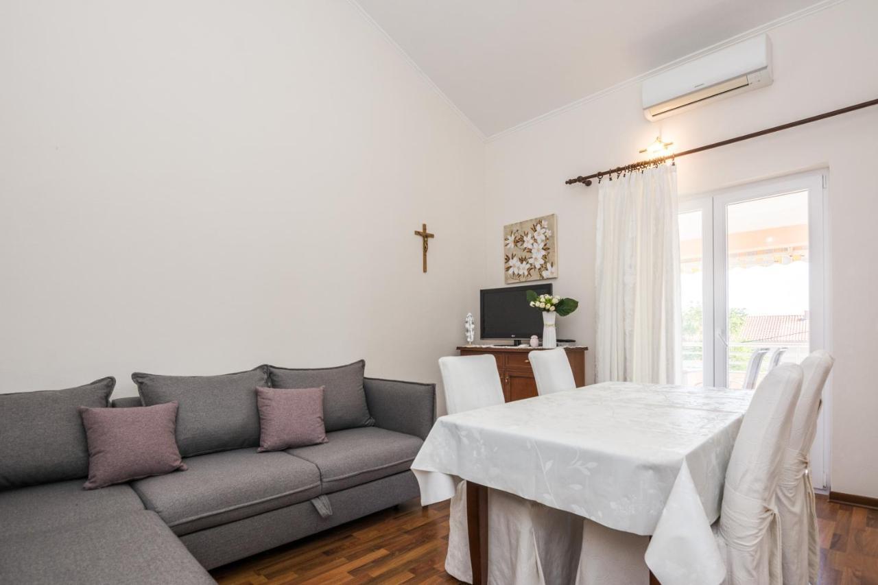 Apartments Medanic - Private Pool Privlaka  Luaran gambar
