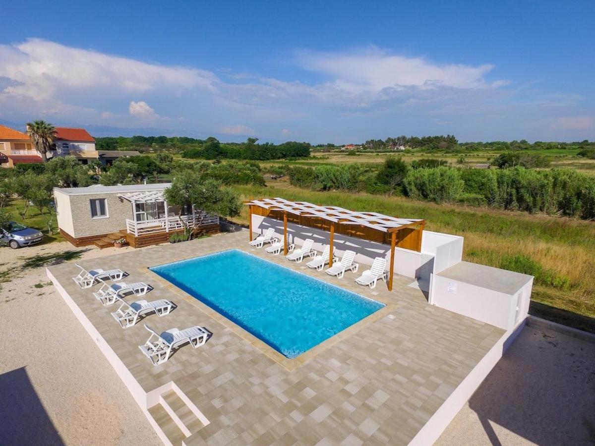 Apartments Medanic - Private Pool Privlaka  Luaran gambar